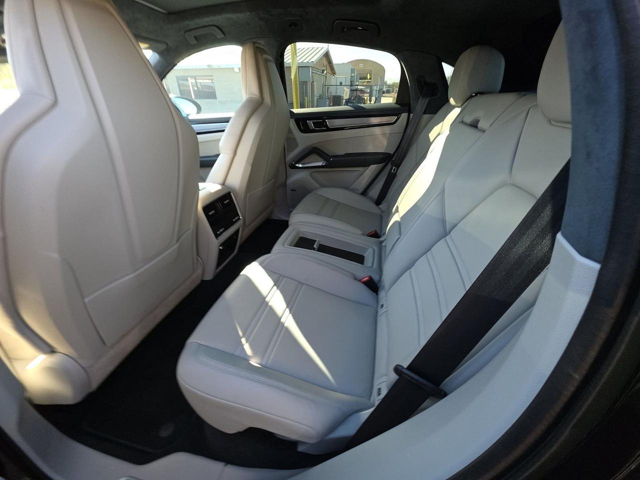 2020 Porsche Cayenne E-Hybrid Coupe Turbo S Sport Exhaust Rear Axle Steer Portland OR