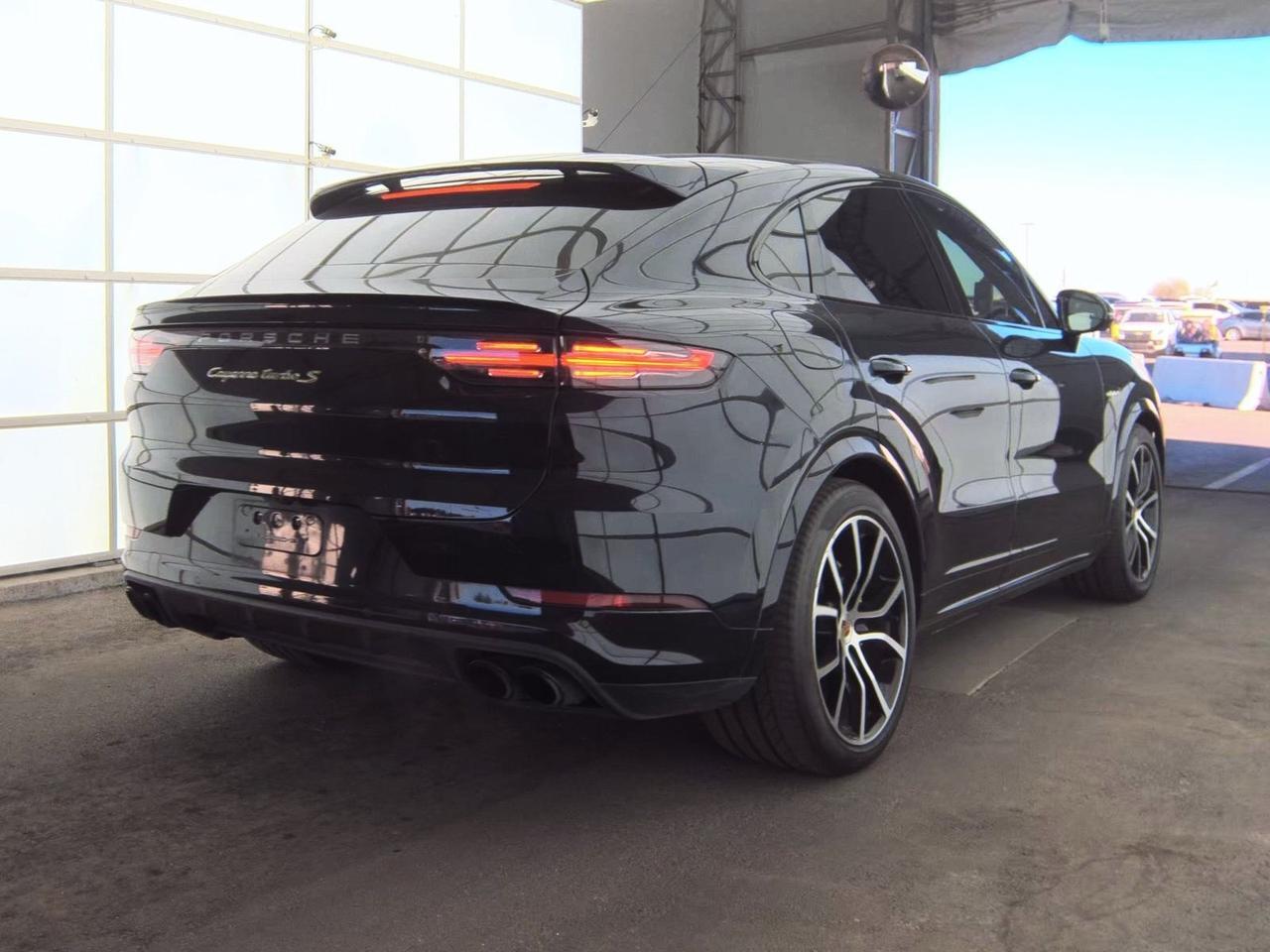 2020 Porsche Cayenne E-Hybrid Coupe Turbo S Sport Exhaust Rear Axle Steer Portland OR