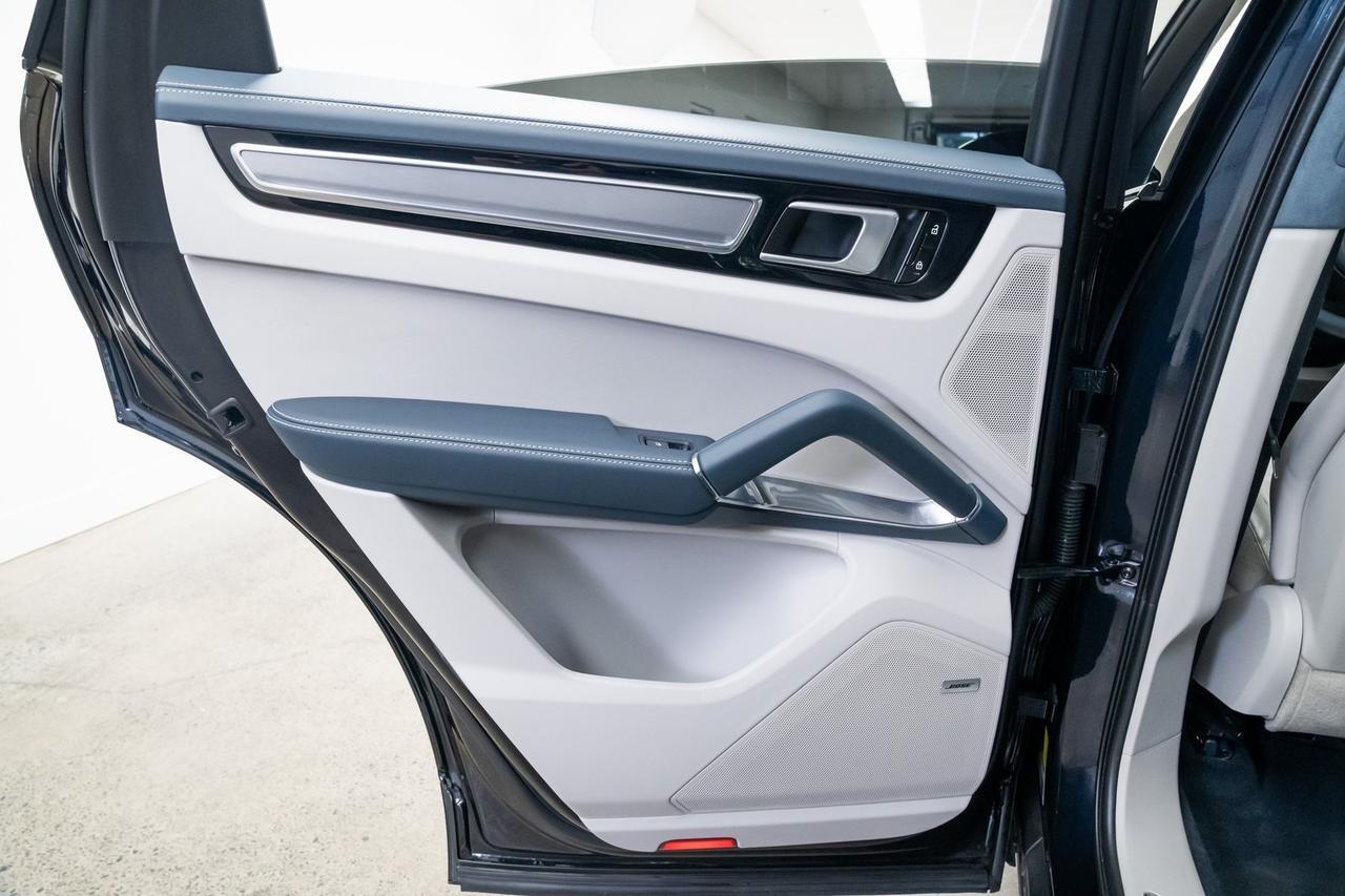 2020 Porsche Cayenne E-Hybrid Coupe Turbo S Sport Exhaust Rear Axle Steer Portland OR