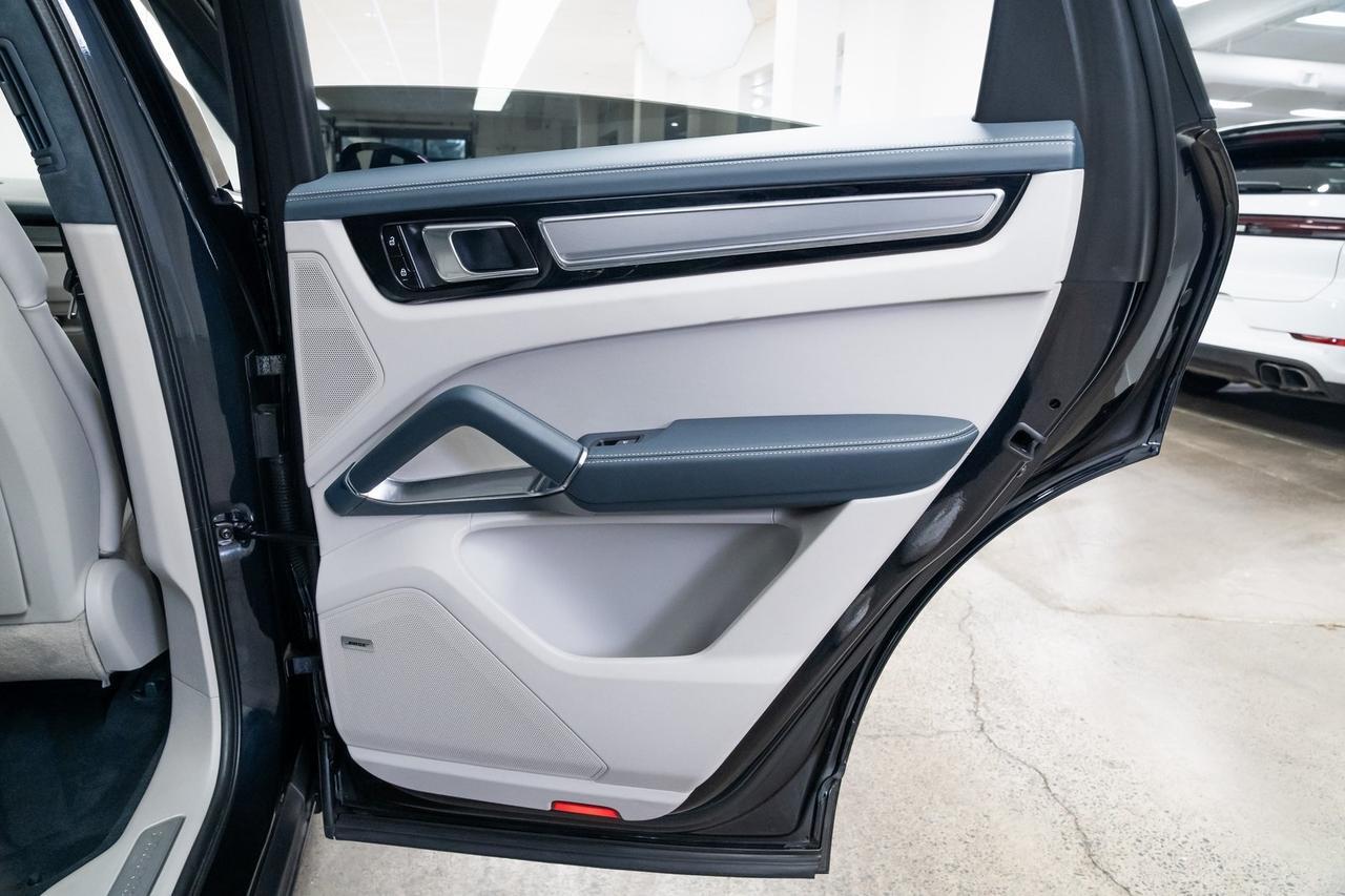 2020 Porsche Cayenne E-Hybrid Coupe Turbo S Sport Exhaust Rear Axle Steer Portland OR