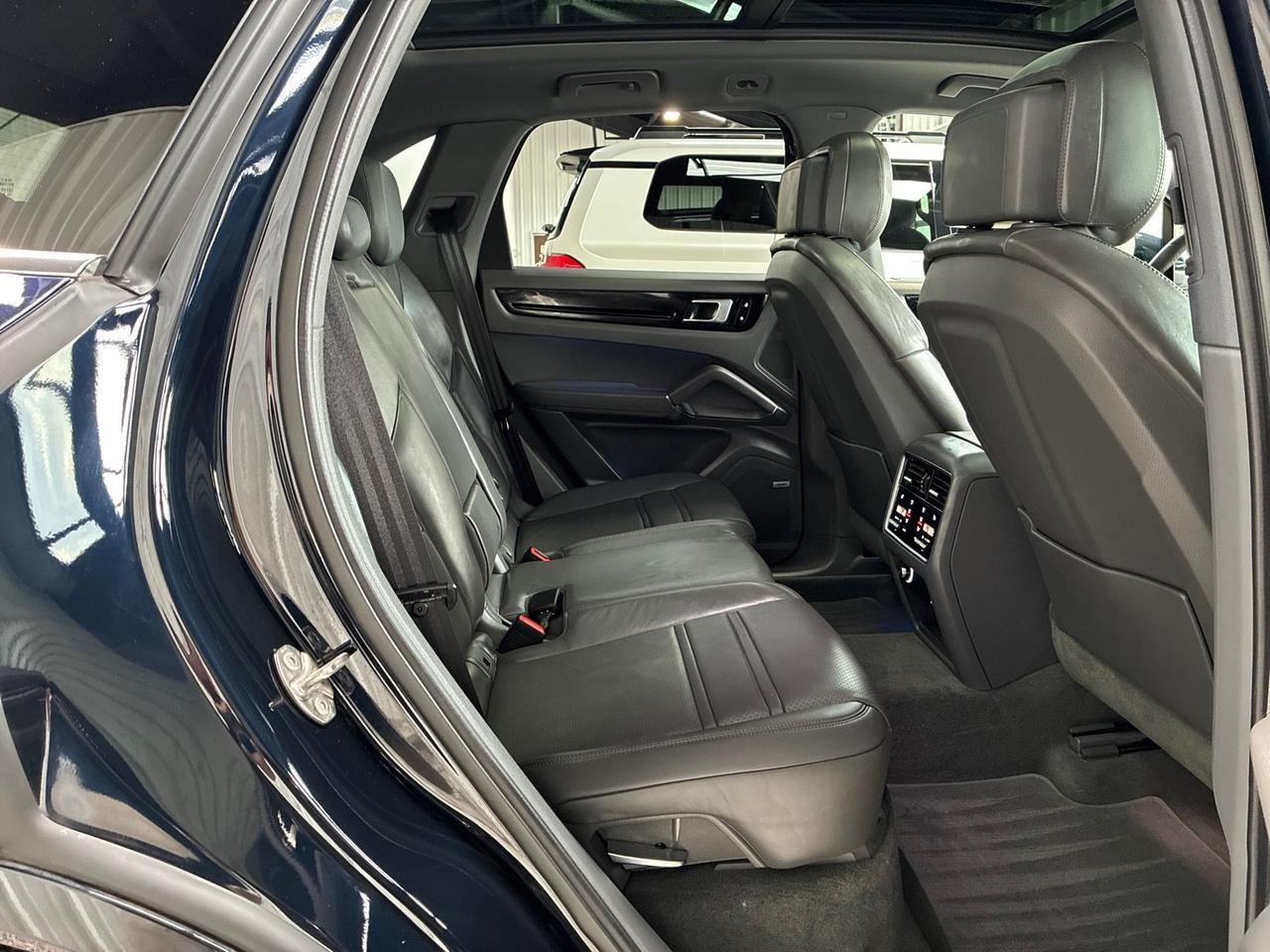 2020 Porsche Cayenne Premium Pkg Plus, Heated Steering Wheel, 21in RS Spyder Wheels, Trailer Hitch Houston TX