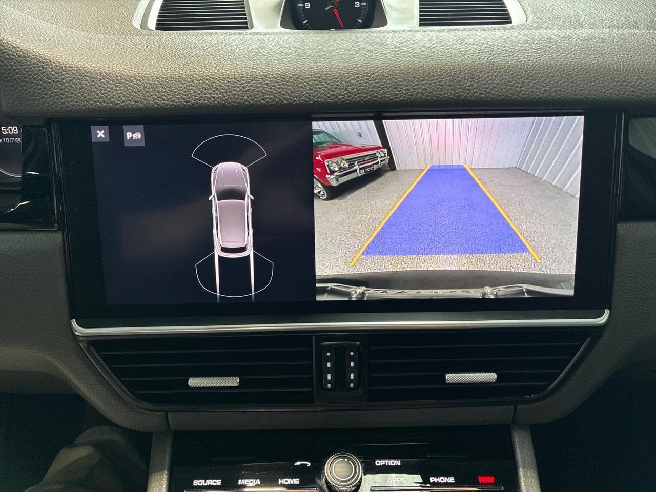2020 Porsche Cayenne Premium Pkg Plus, Heated Steering Wheel, 21in RS Spyder Wheels, Trailer Hitch Houston TX