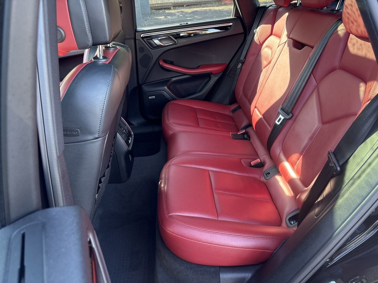 2020 Porsche Macan Fitchburg MA