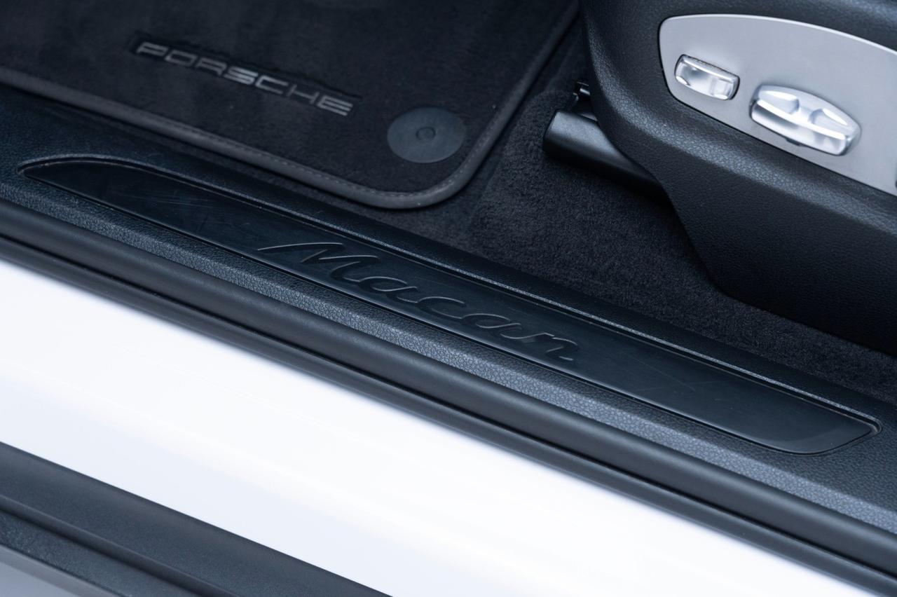 2020 Porsche Macan Pompano Beach FL