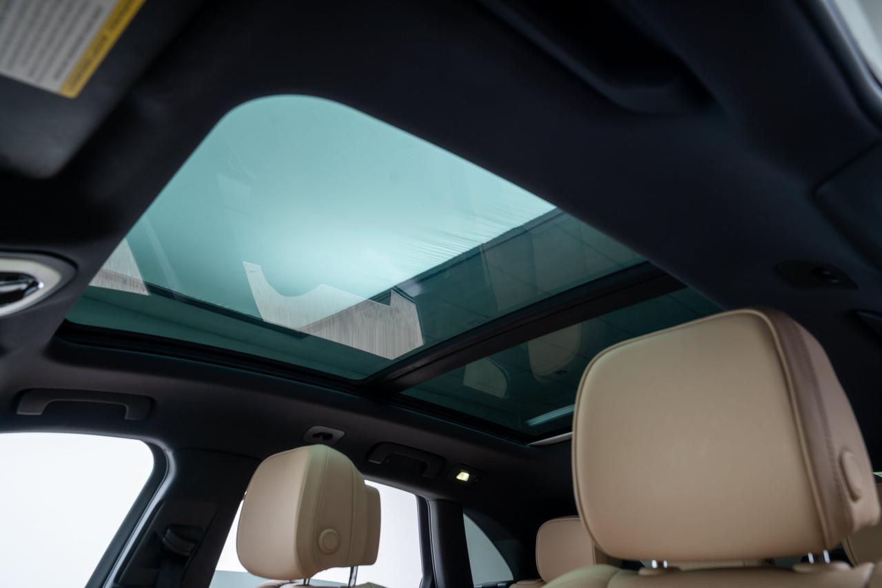 2020 Porsche Macan 1 Owner / Premium Package Plus Portland OR