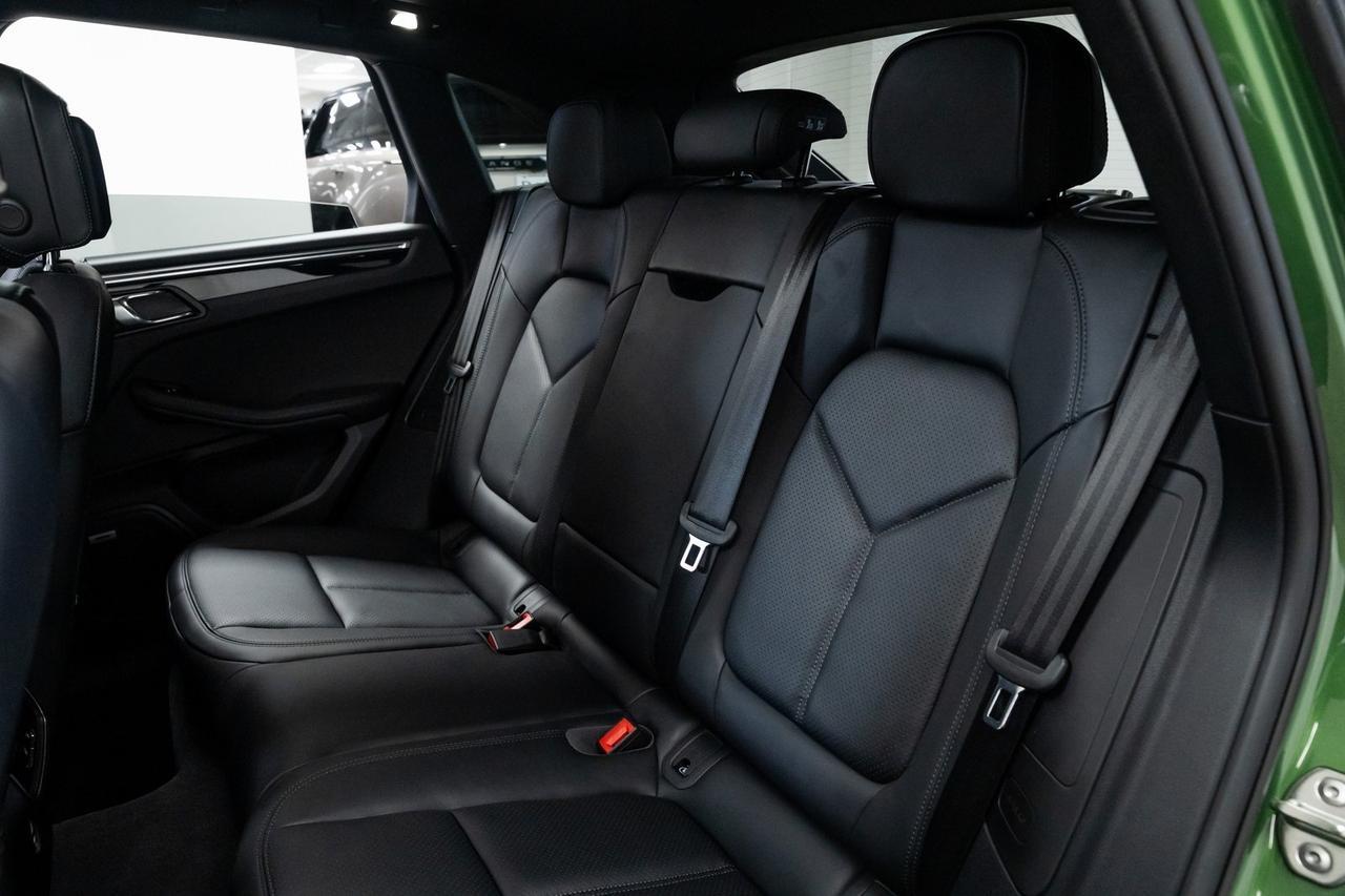 2020 Porsche Macan 1 Owner Vented Seats Premium Package Plus Portland OR