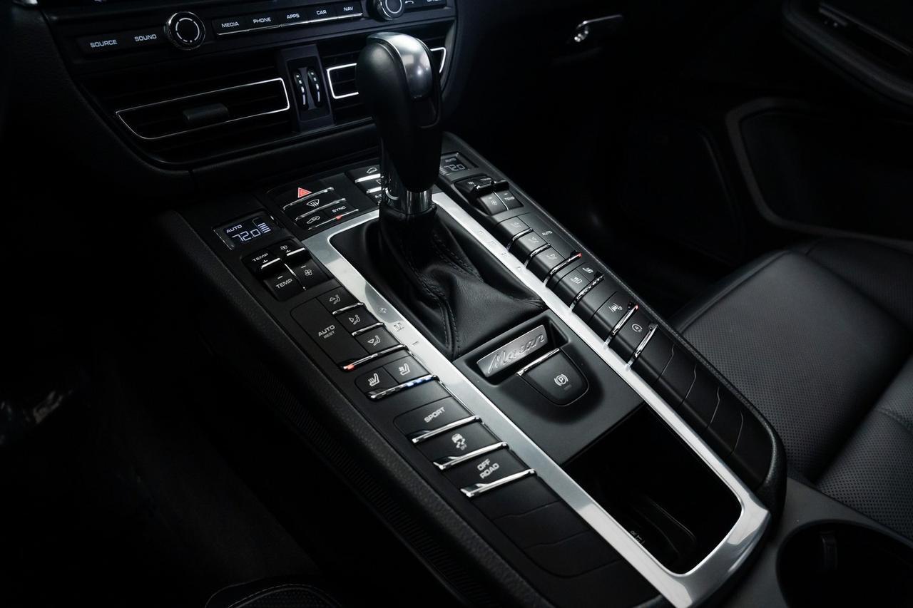 2020 Porsche Macan 1 Owner Vented Seats Premium Package Plus Portland OR