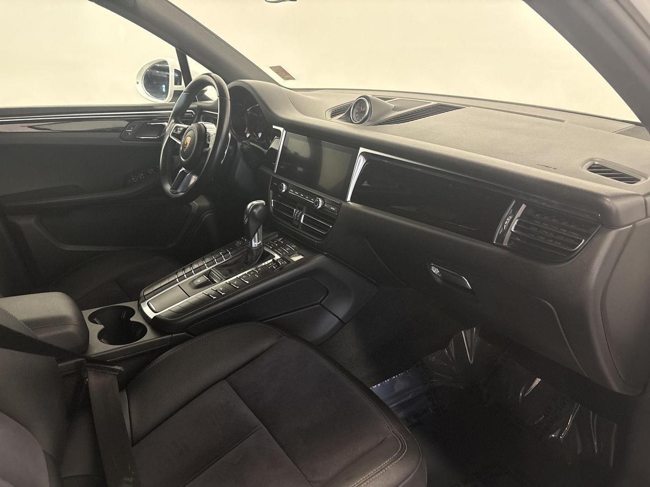 2020 Porsche Macan Base Parker CO