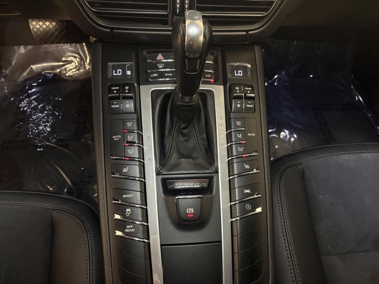 2020 Porsche Macan Base Parker CO