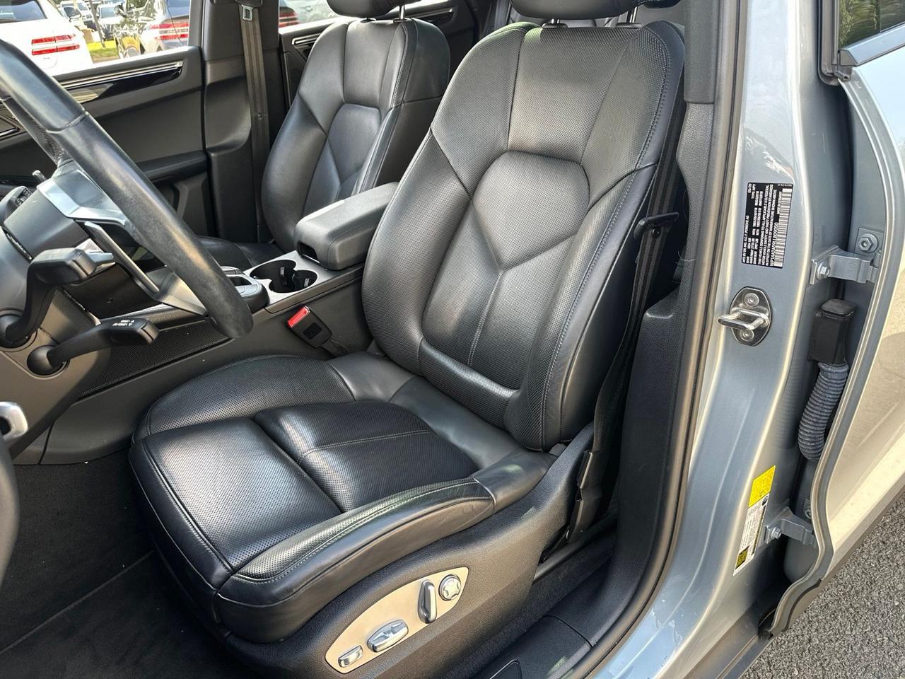 2020 Porsche Macan Base Chantilly VA