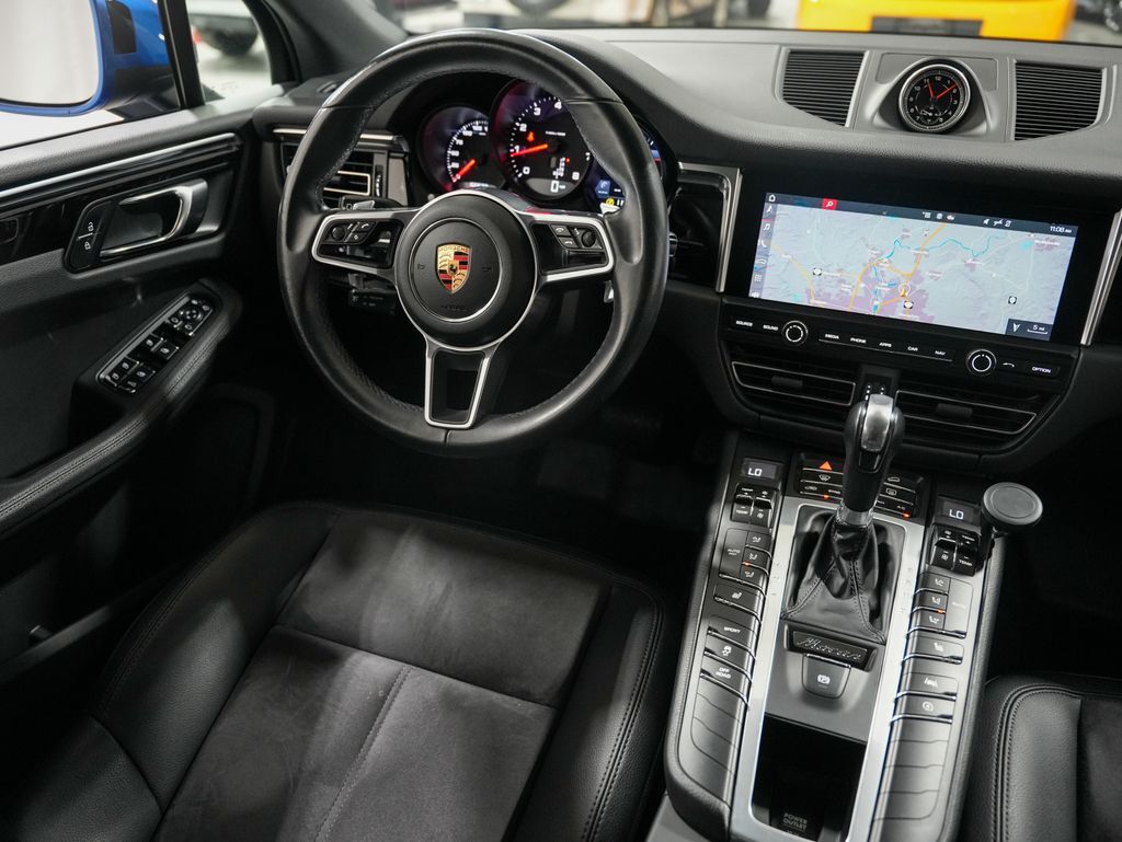 2020 Porsche Macan Panoramic Roof Tigard OR