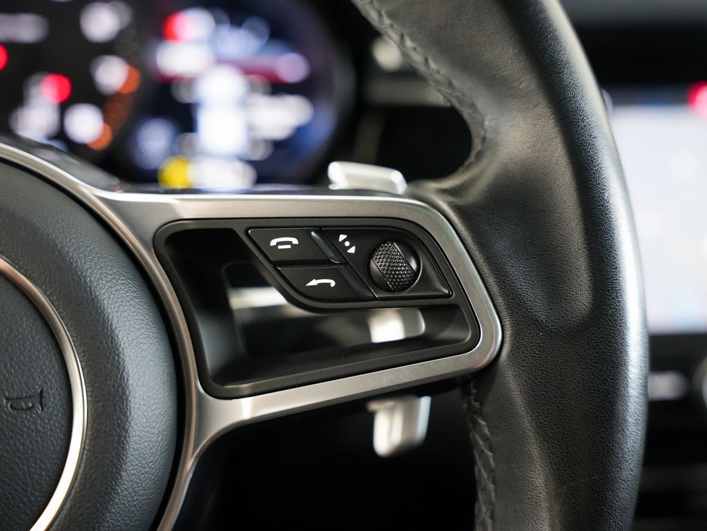2020 Porsche Macan Panoramic Roof Tigard OR