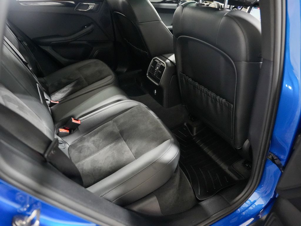 2020 Porsche Macan Panoramic Roof Tigard OR