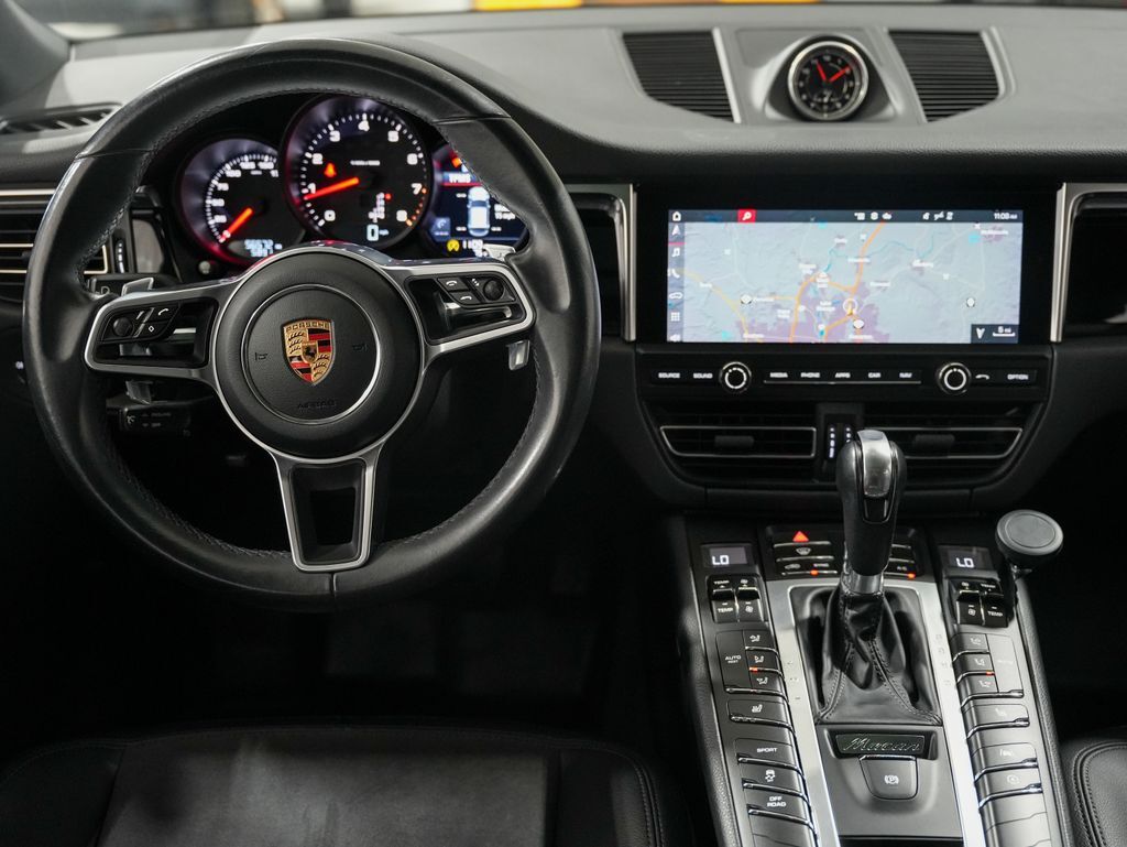 2020 Porsche Macan Panoramic Roof Tigard OR