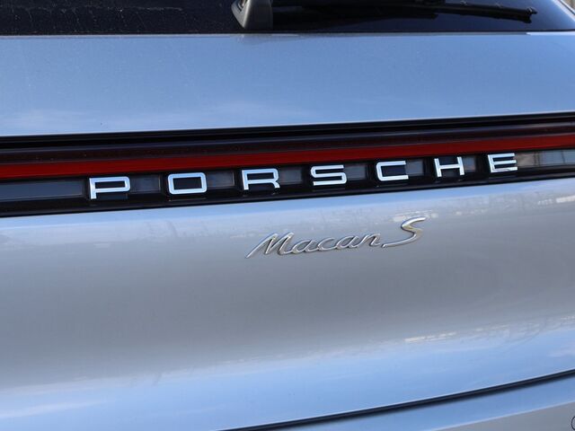 2020 Porsche Macan S Oshkosh WI