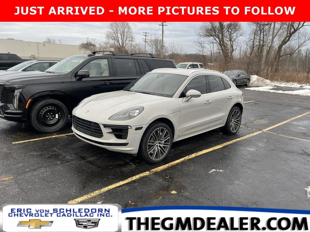 2020 Porsche Macan Turbo AWD w/Nav Milwaukee WI