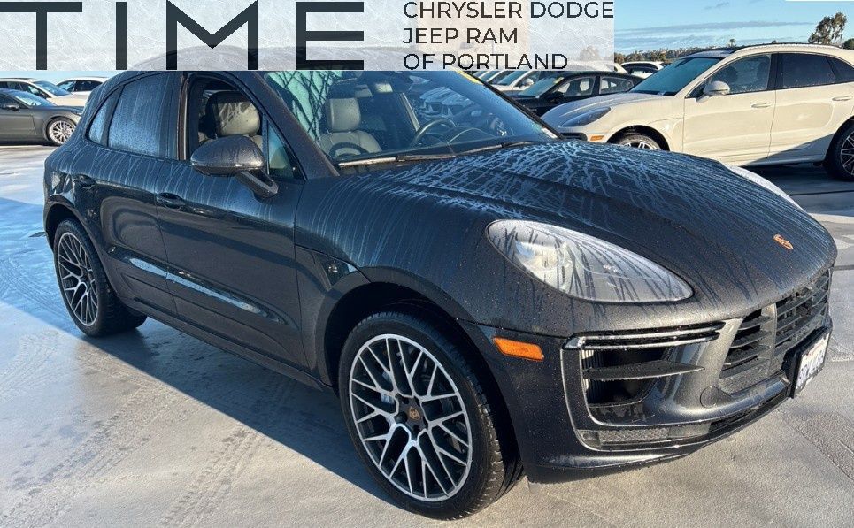 2020 Porsche Macan Turbo