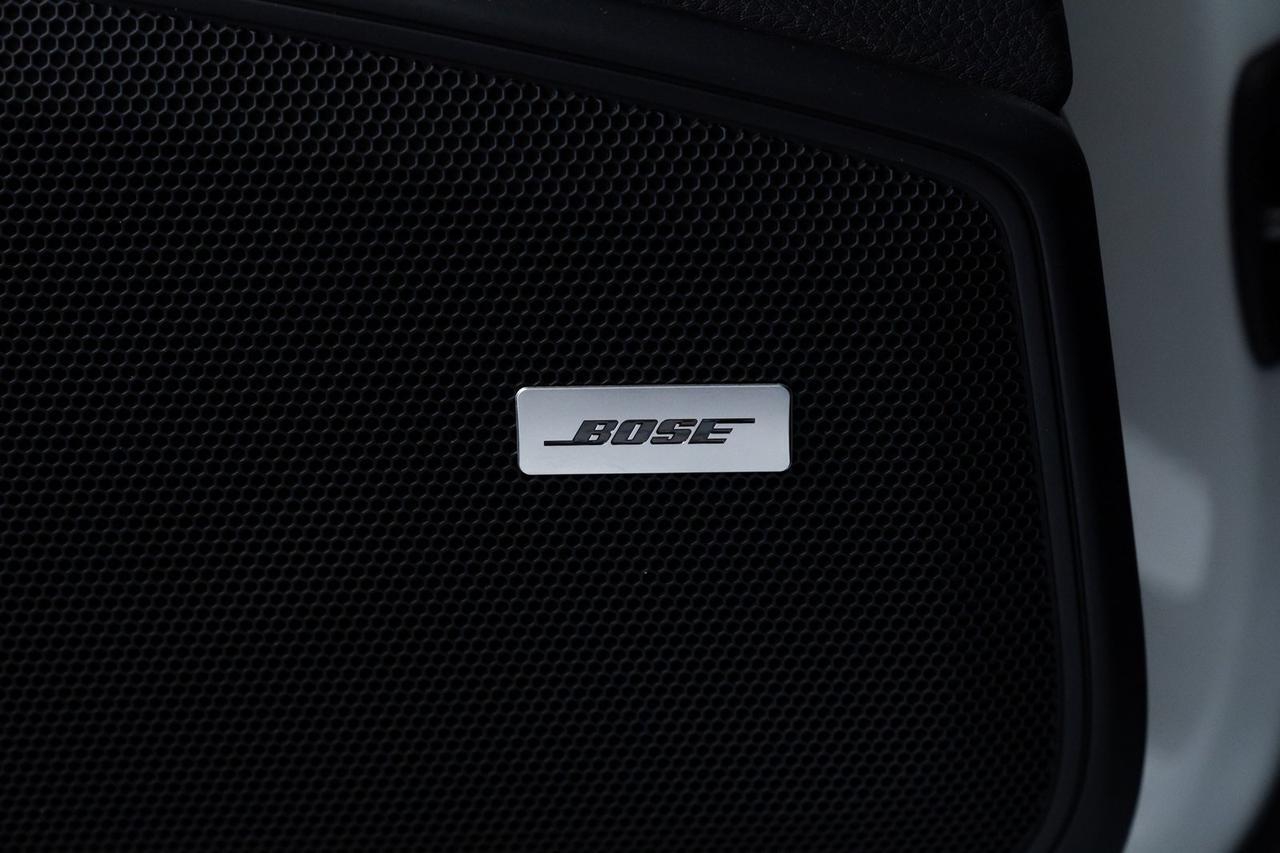 2020 Porsche Panamera 4 Premium Package Two-Tone Black/Chalk Leather Portland OR