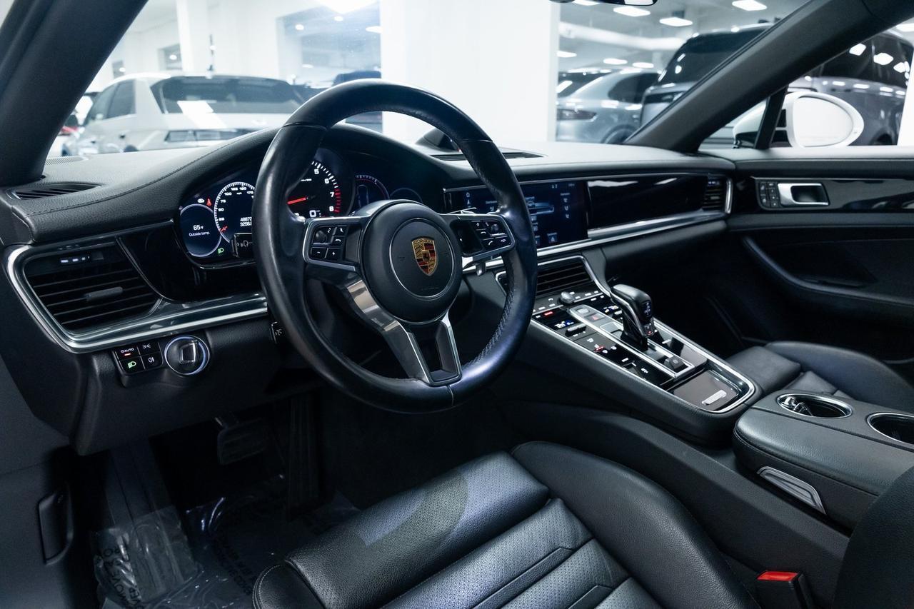 2020 Porsche Panamera 4 Premium Package Two-Tone Black/Chalk Leather Portland OR