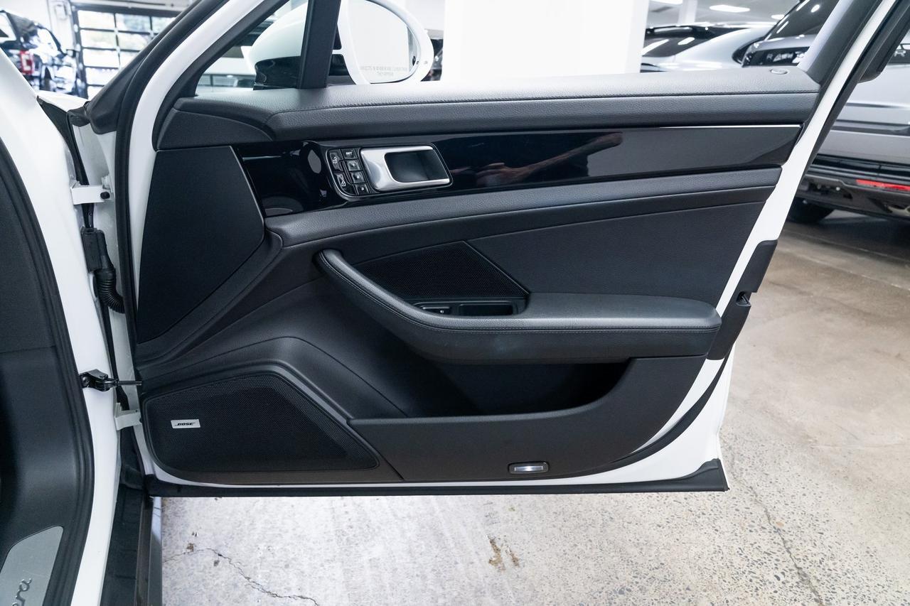 2020 Porsche Panamera 4 Premium Package Two-Tone Black/Chalk Leather Portland OR