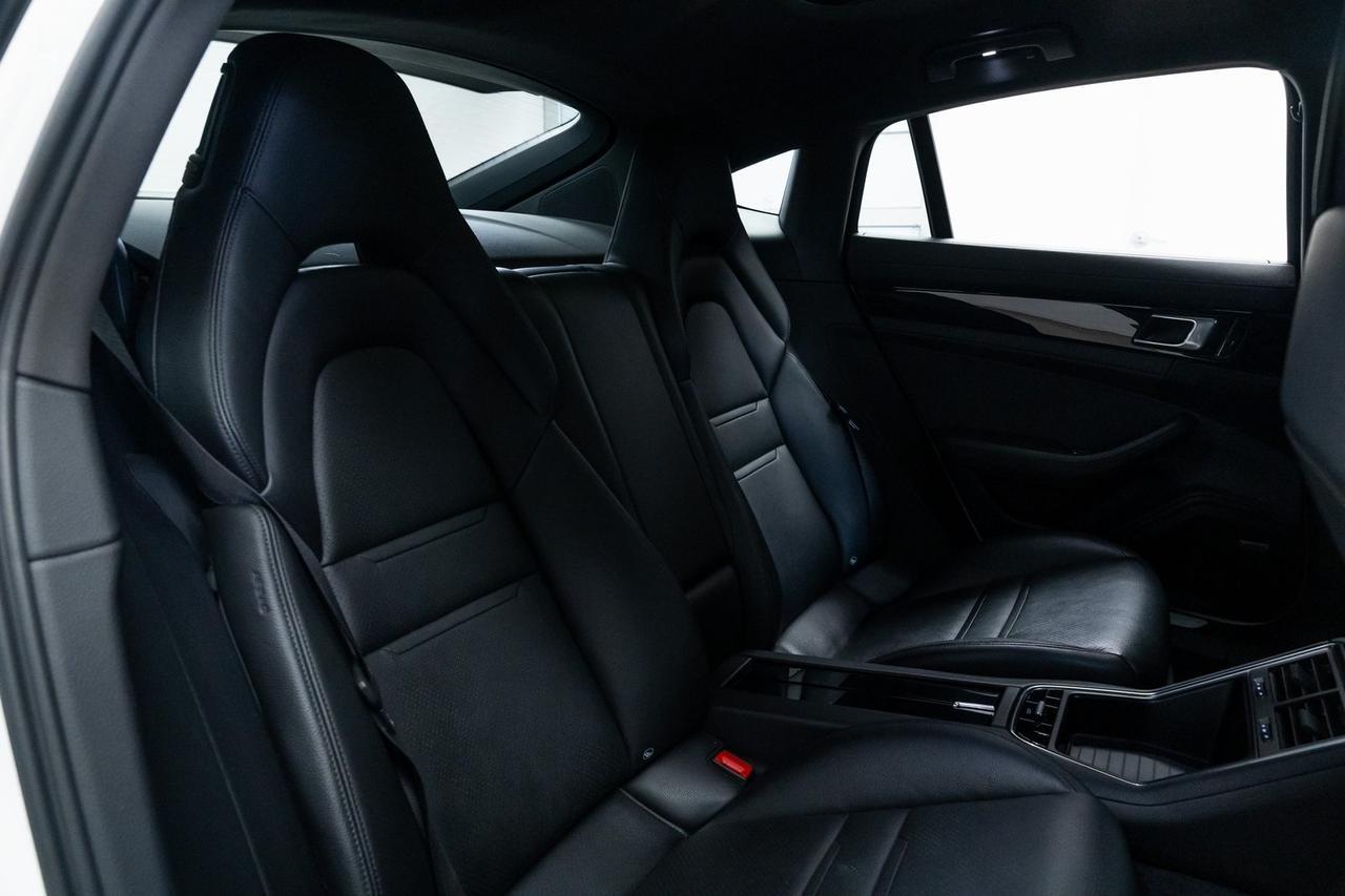 2020 Porsche Panamera 4 Premium Package Two-Tone Black/Chalk Leather Portland OR