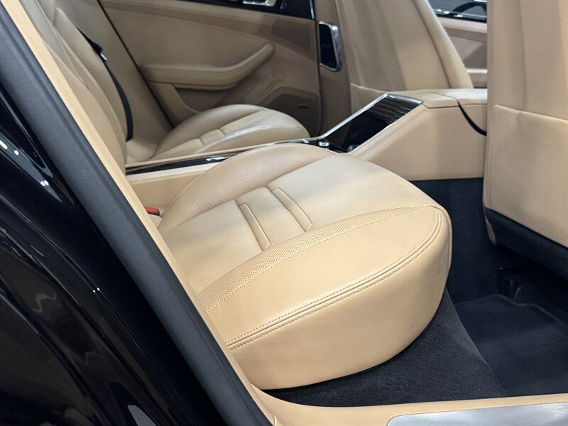 2020 Porsche Panamera E-Hybrid 4 10 Years Edition Gladstone OR