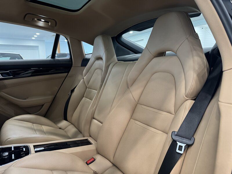 2020 Porsche Panamera E-Hybrid 4 10 Years Edition Gladstone OR