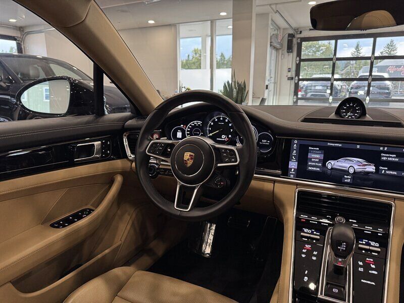 2020 Porsche Panamera E-Hybrid 4 10 Years Edition Gladstone OR
