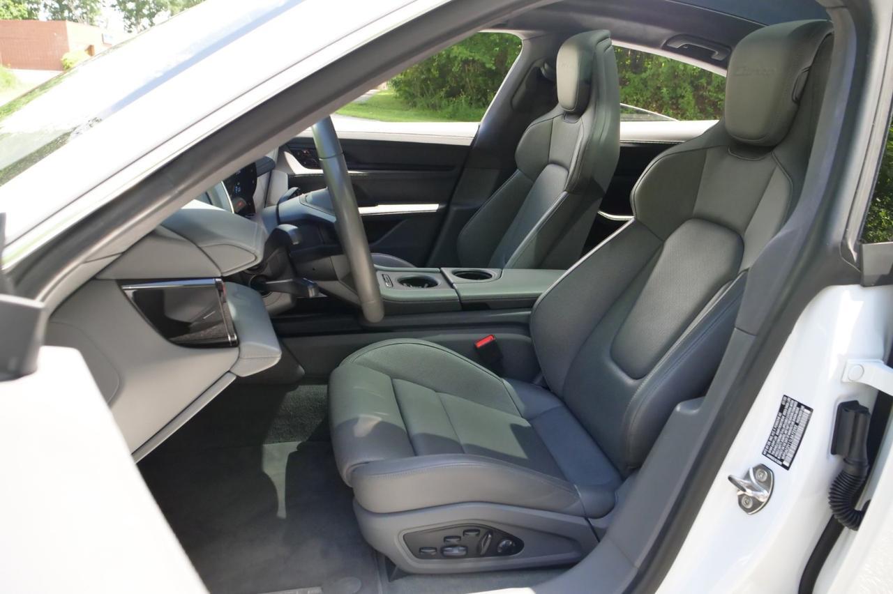 2020 Porsche Taycan Turbo / Performance Package / Premium Package! Lincolnton NC