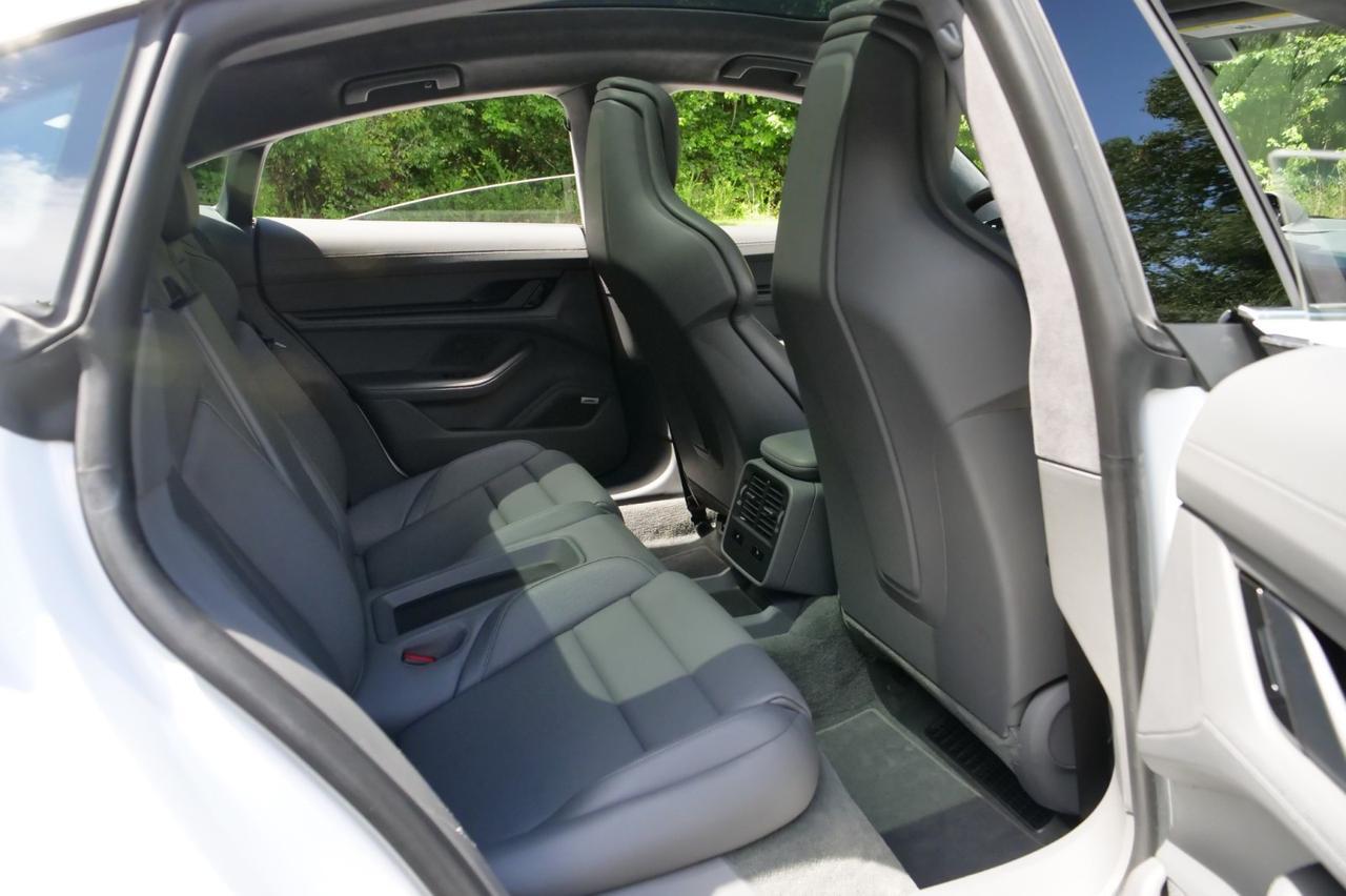 2020 Porsche Taycan Turbo / Performance Package / Premium Package! Lincolnton NC