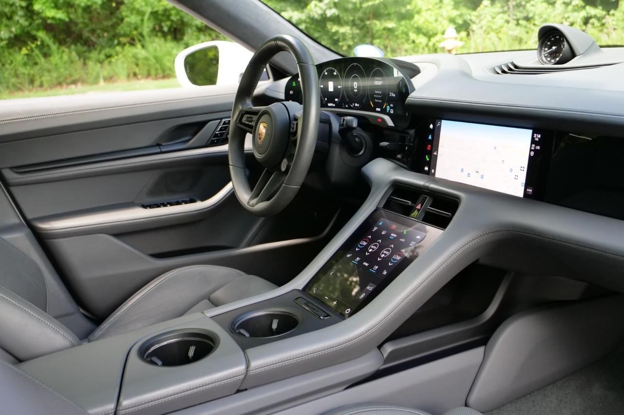 2020 Porsche Taycan Turbo / Performance Package / Premium Package! Lincolnton NC