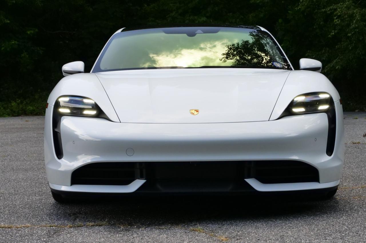 2020 Porsche Taycan Turbo / Performance Package / Premium Package! Lincolnton NC