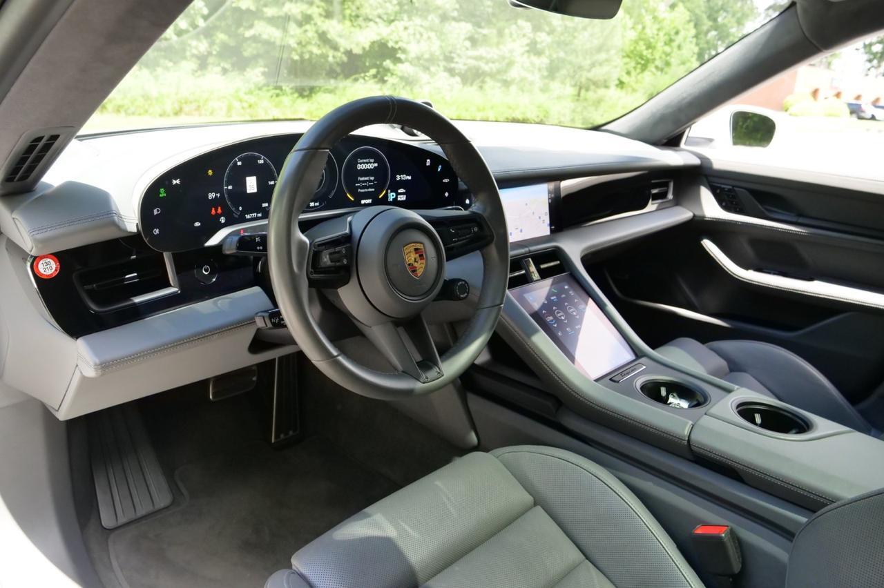 2020 Porsche Taycan Turbo / Performance Package / Premium Package! Lincolnton NC