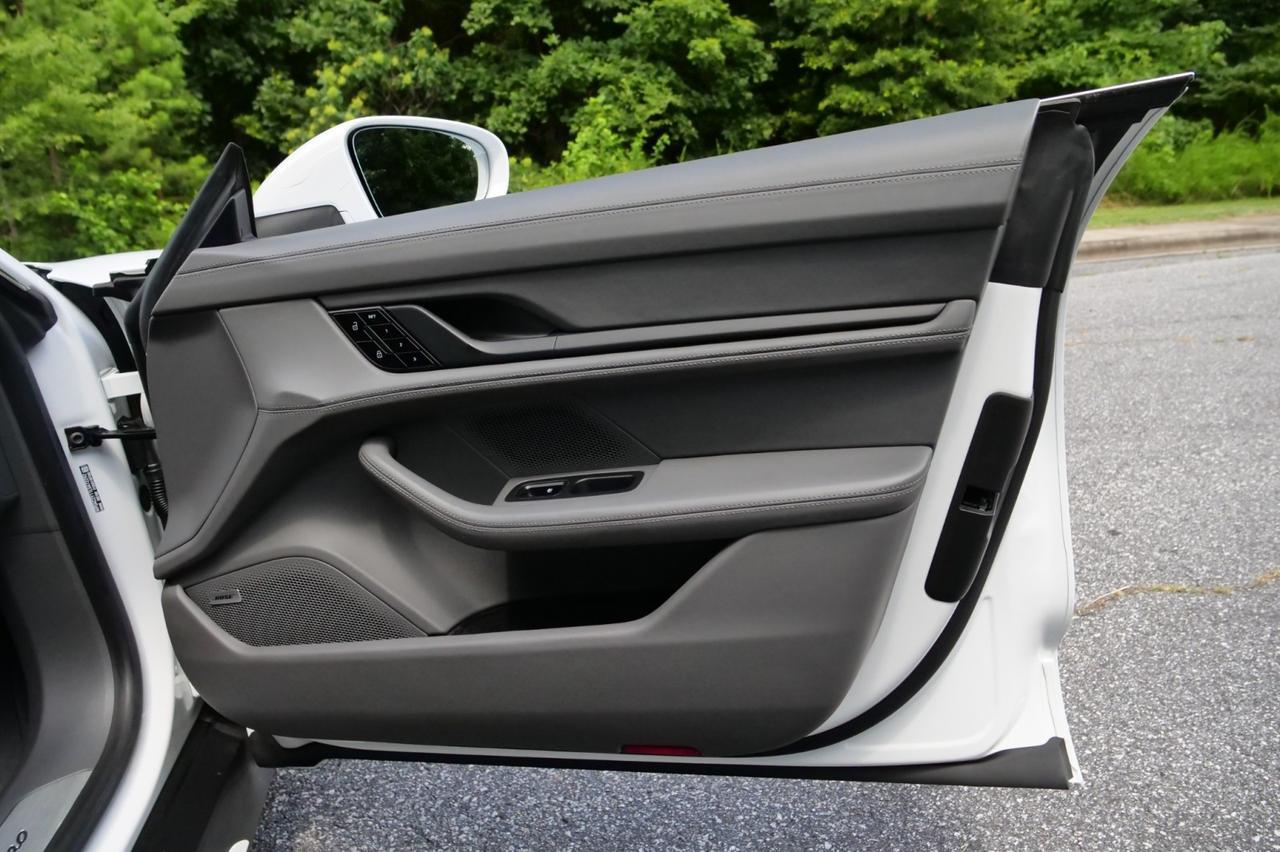 2020 Porsche Taycan Turbo / Performance Package / Premium Package! Lincolnton NC