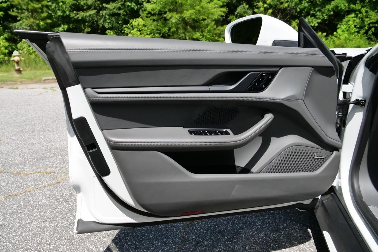 2020 Porsche Taycan Turbo / Performance Package / Premium Package! Lincolnton NC