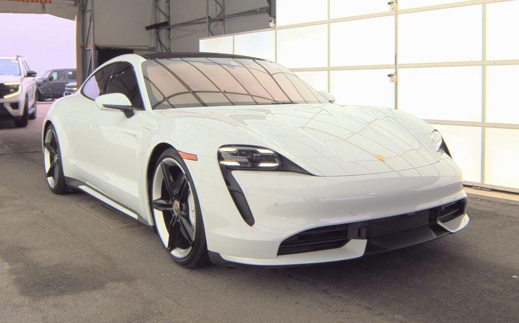 2020 Porsche Taycan Turbo