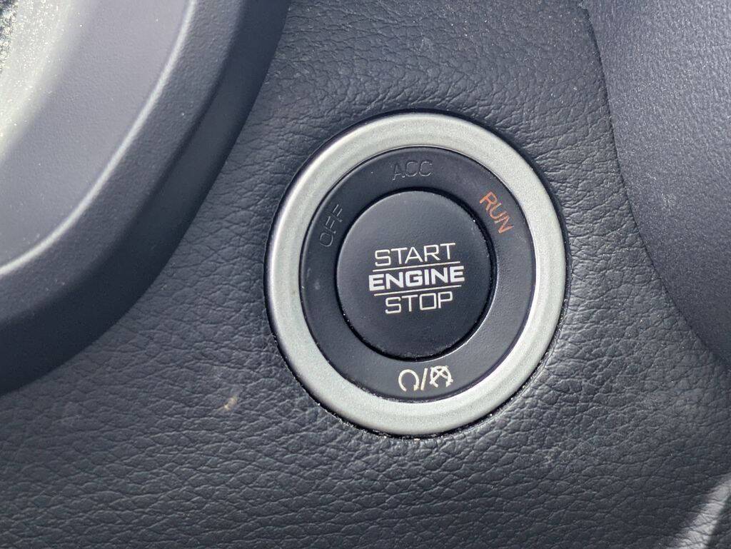 2020 RAM 1500 Laramie 4x4 4dr Crew Cab 5.6 ft. SB Pickup Saint Augustine FL