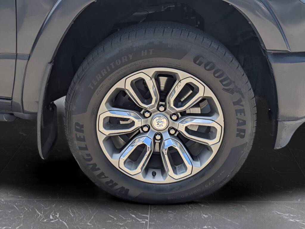 2020 RAM 1500 Laramie 4x4 4dr Crew Cab 5.6 ft. SB Pickup Saint Augustine FL