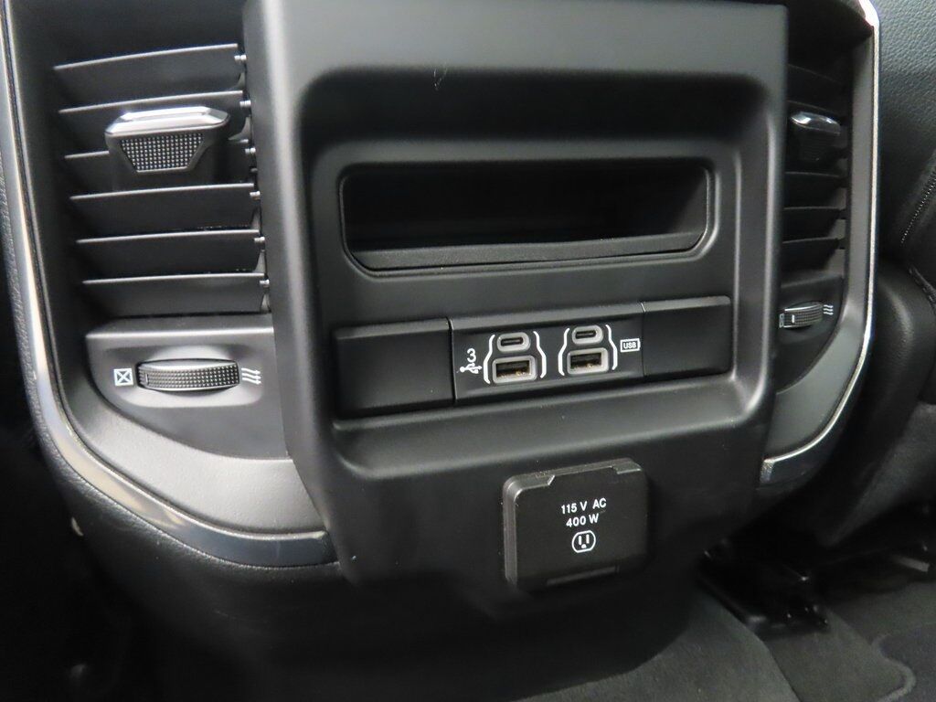 2020 Ram 1500 4x4 Crew Cab Sport Fond du Lac WI
