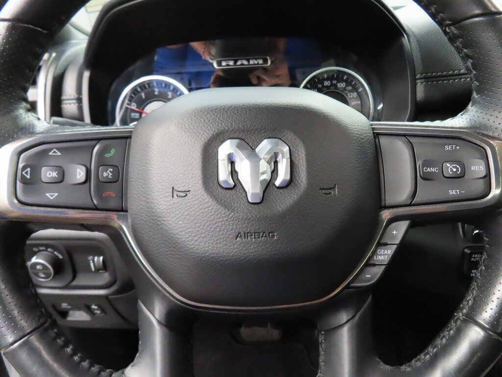 2020 Ram 1500 4x4 Crew Cab Sport Fond du Lac WI