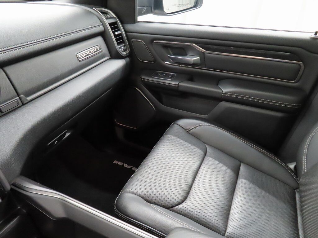 2020 Ram 1500 4x4 Crew Cab Sport Fond du Lac WI