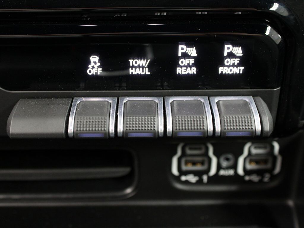 2020 Ram 1500 4x4 Crew Cab Sport Fond du Lac WI