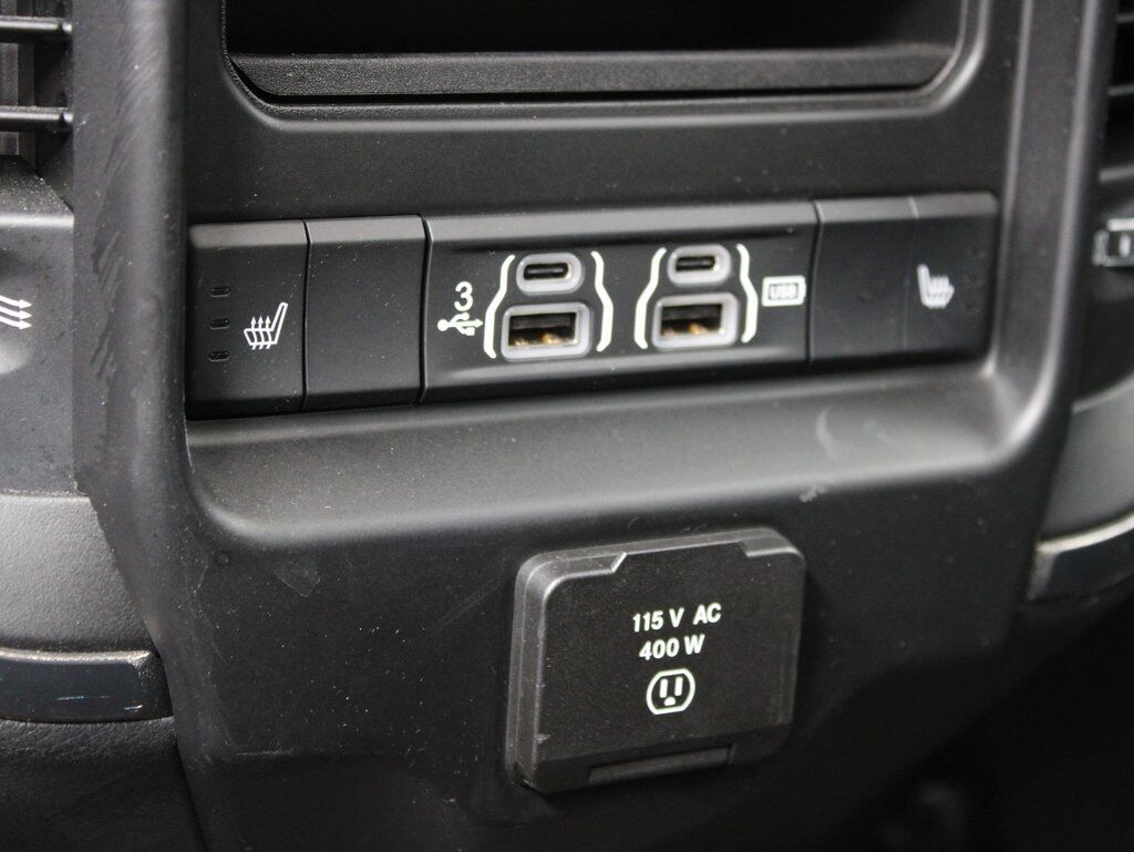 2020 Ram 1500 4x4 Crew Cab Sport Fond du Lac WI
