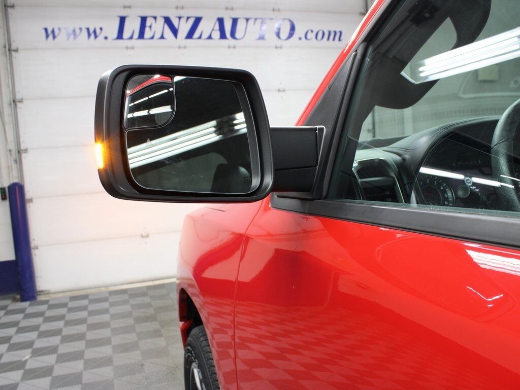 2020 Ram 1500 4x4 Crew Cab Sport Fond du Lac WI