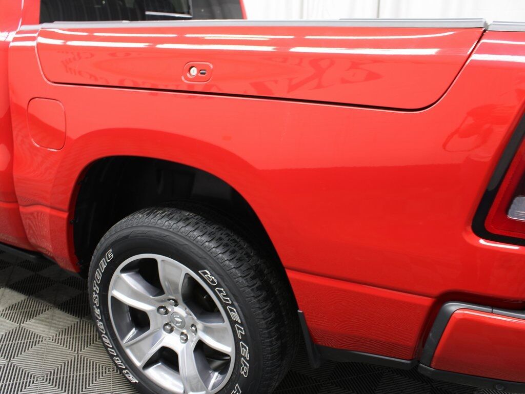 2020 Ram 1500 4x4 Crew Cab Sport Fond du Lac WI