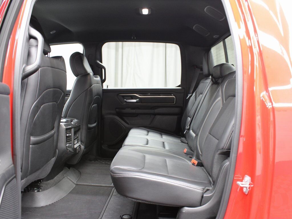 2020 Ram 1500 4x4 Crew Cab Sport Fond du Lac WI