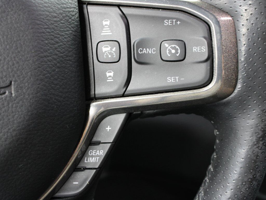 2020 Ram 1500 4x4 Crew Cab Sport Fond du Lac WI