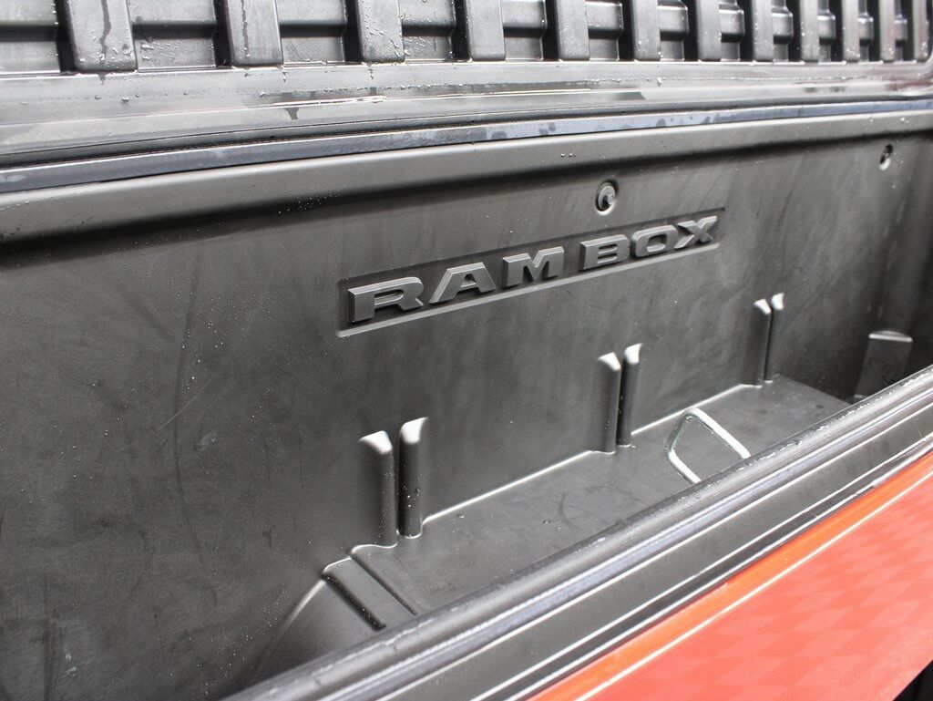 2020 Ram 1500 4x4 Crew Cab Sport Fond du Lac WI