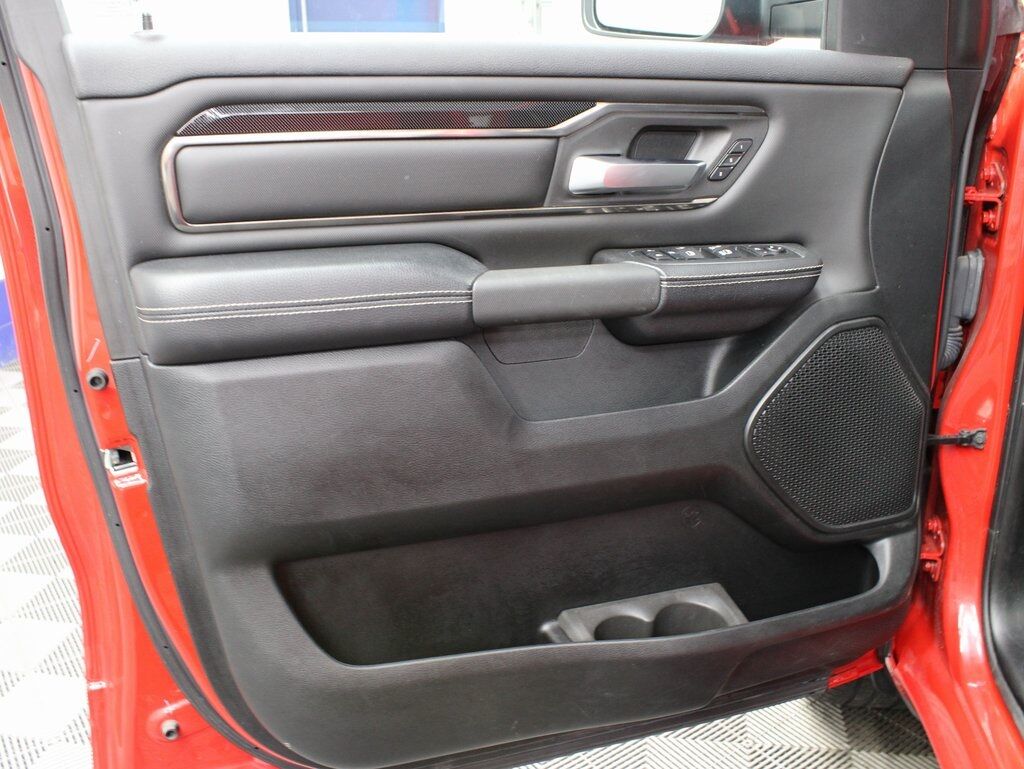 2020 Ram 1500 4x4 Crew Cab Sport Fond du Lac WI