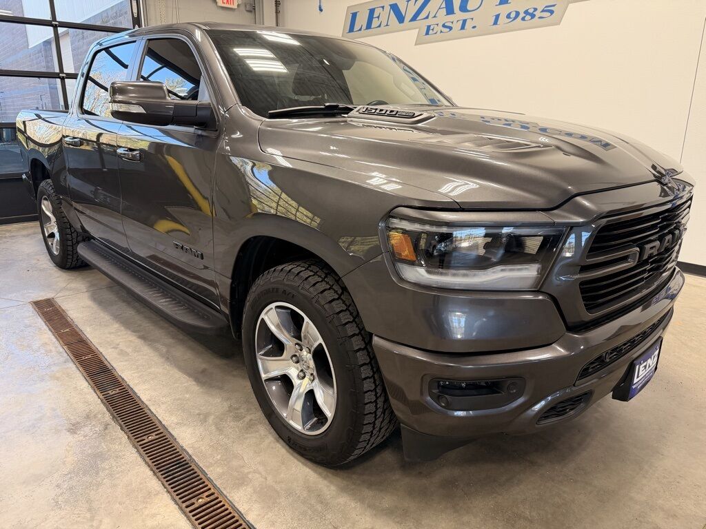 2020 Ram 1500 4x4 Crew Cab Sport